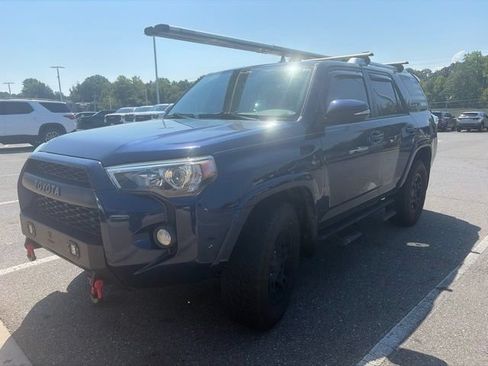Used 2018 Toyota 4Runner SR5 Premium RWD image 3