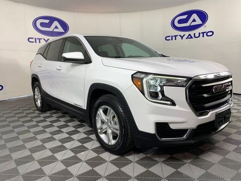 Used 2022 GMC Terrain SLE w/ Fleet Convenience Package FWD image 1