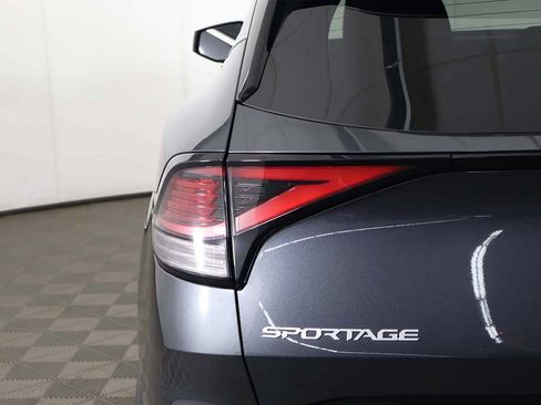 Used 2023 Kia Sportage LX FWD image 13