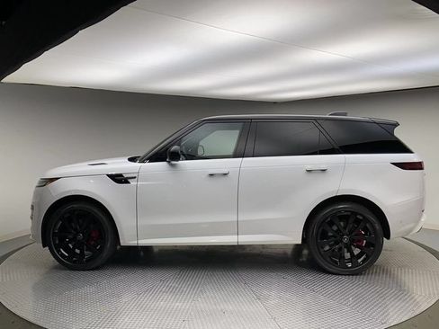 Used 2023 Land Rover Range Rover Sport SE Dynamic AWD/4WD image 5