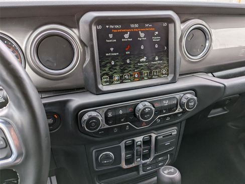 Certified 2021 Jeep Wrangler Unlimited Sahara AWD/4WD image 17