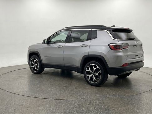 Used 2025 Jeep Compass Limited AWD/4WD image 6