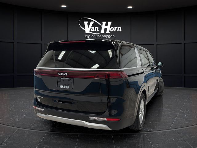 Used 2024 Kia Carnival LX FWD image 7