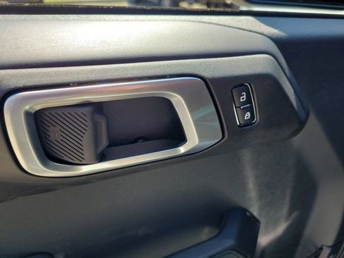 New 2026 Ford Bronco Outer Banks w/ Sasquatch Package AWD/4WD image 19