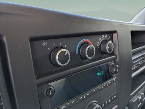 Used 2022 GMC Savana 3500 w/ Power Convenience Package image 14