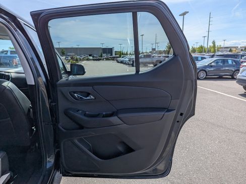 Certified 2021 Chevrolet Traverse LT AWD/4WD image 39