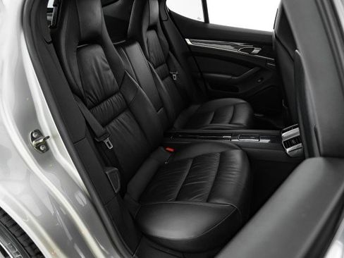 Used 2010 Porsche Panamera S RWD image 33