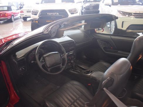 Used 2002 Chevrolet Camaro Z28 RWD image 46