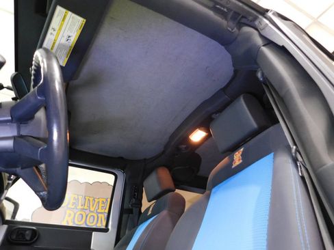 Used 2010 Jeep Wrangler Sport AWD/4WD image 29