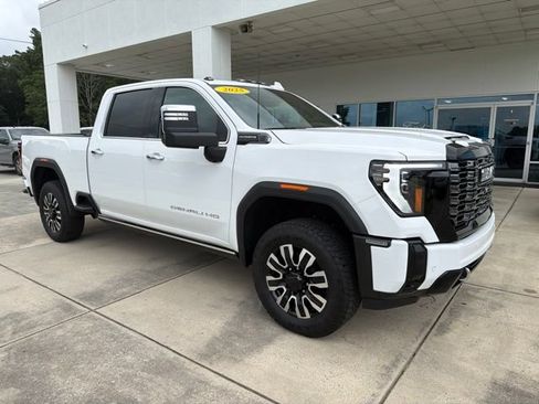 Used 2025 GMC Sierra 2500 Denali Ultimate AWD/4WD image 1