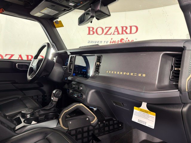 Used 2025 Ford Bronco Badlands AWD/4WD image 29