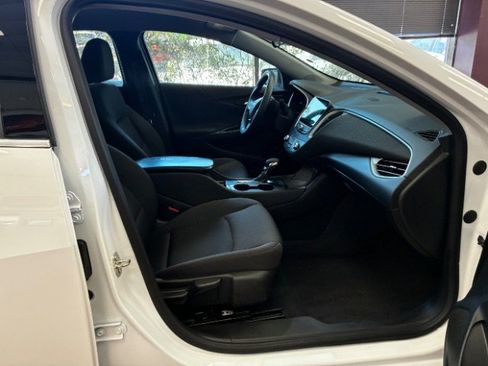 Used 2023 Chevrolet Malibu LS FWD image 27