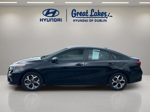Used 2021 Kia Forte LXS FWD image 2