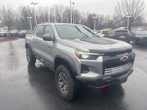 Used 2026 Chevrolet Colorado ZR2 w/ Technology Package image 3