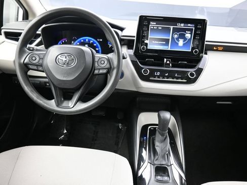 Certified 2020 Toyota Corolla LE FWD image 19