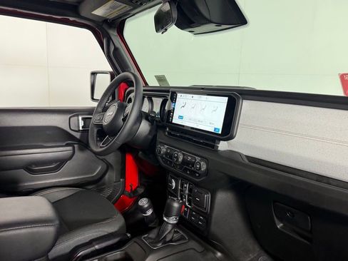 Used 2025 Jeep Wrangler Unlimited Sport S 4xe AWD/4WD image 31