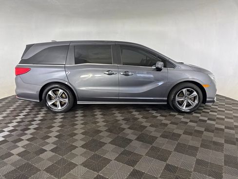 Used 2018 Honda Odyssey Touring image 4