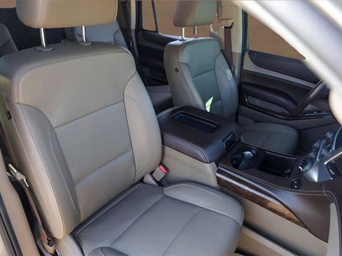 Used 2018 Chevrolet Tahoe LT w/ Texas Edition Package image 32