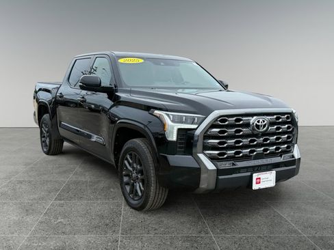 Used 2025 Toyota Tundra Platinum AWD/4WD image 8