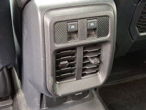Certified 2025 Ford Bronco Badlands AWD/4WD image 11