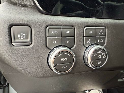 New 2026 GMC Sierra 2500 SLT w/ Max Trailering Package image 28