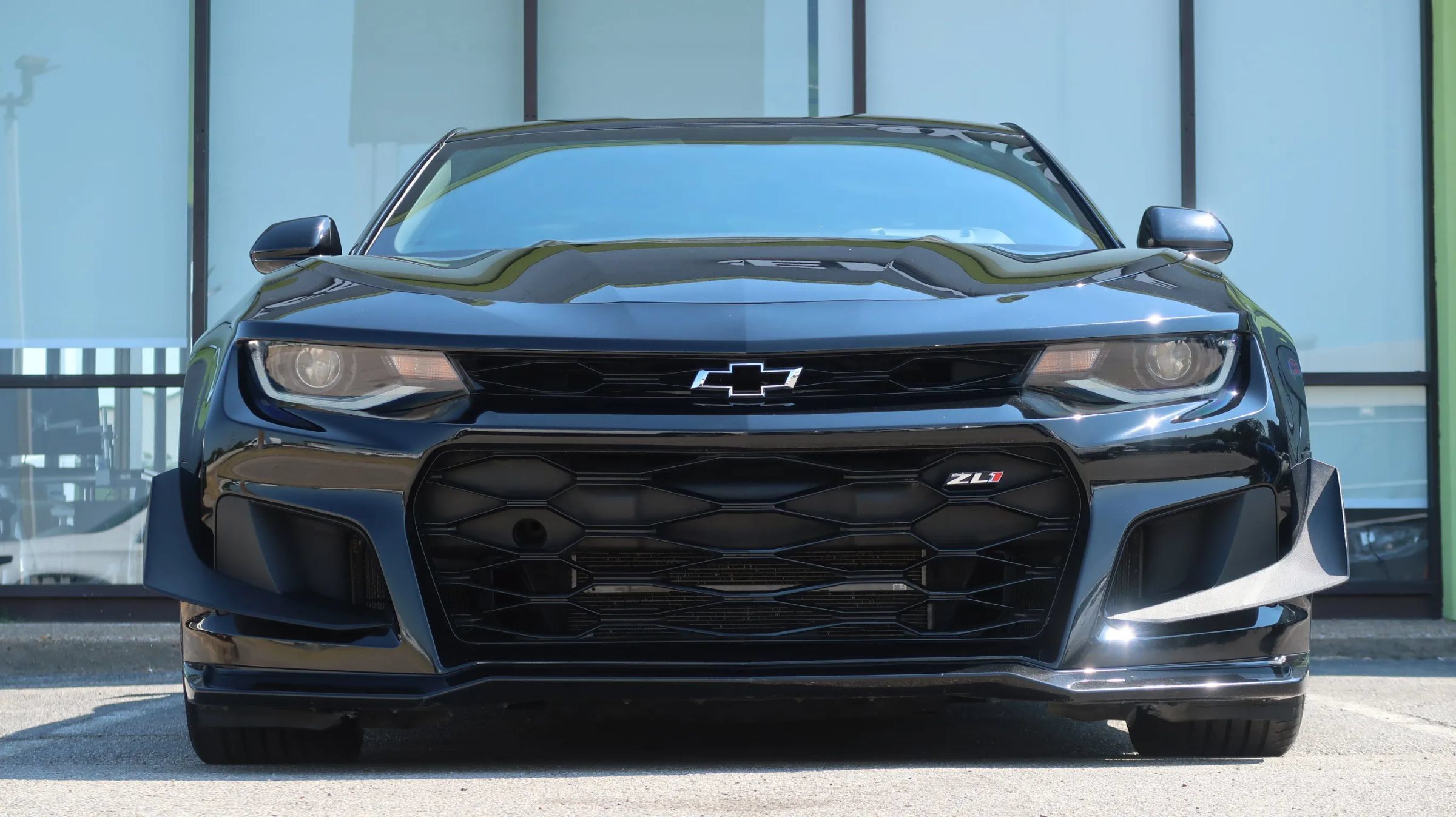 Used 2018 Chevrolet Camaro ZL1 RWD image 3