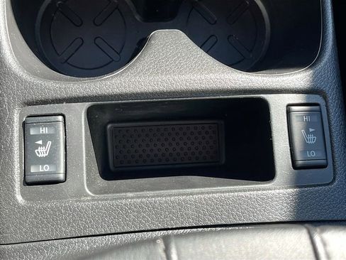 Used 2022 Nissan Rogue Sport SL AWD/4WD image 21