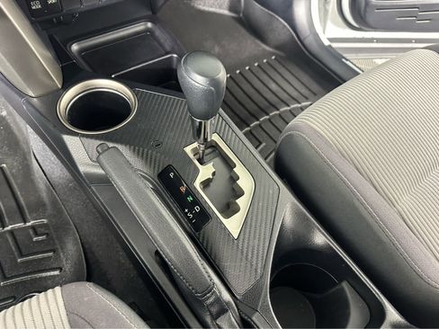 Used 2013 Toyota RAV4 XLE image 14