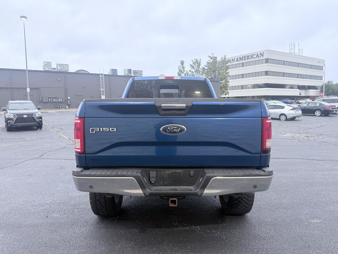 Used 2017 Ford F150 XLT w/ Equipment Group 302A Luxury AWD/4WD image 4