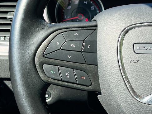 Used 2023 Dodge Charger SXT image 31