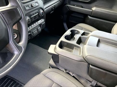 Used 2024 Chevrolet Silverado 2500 Custom w/ Custom Convenience Package AWD/4WD image 16