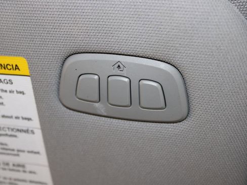 Used 2023 Ford Explorer Limited image 36