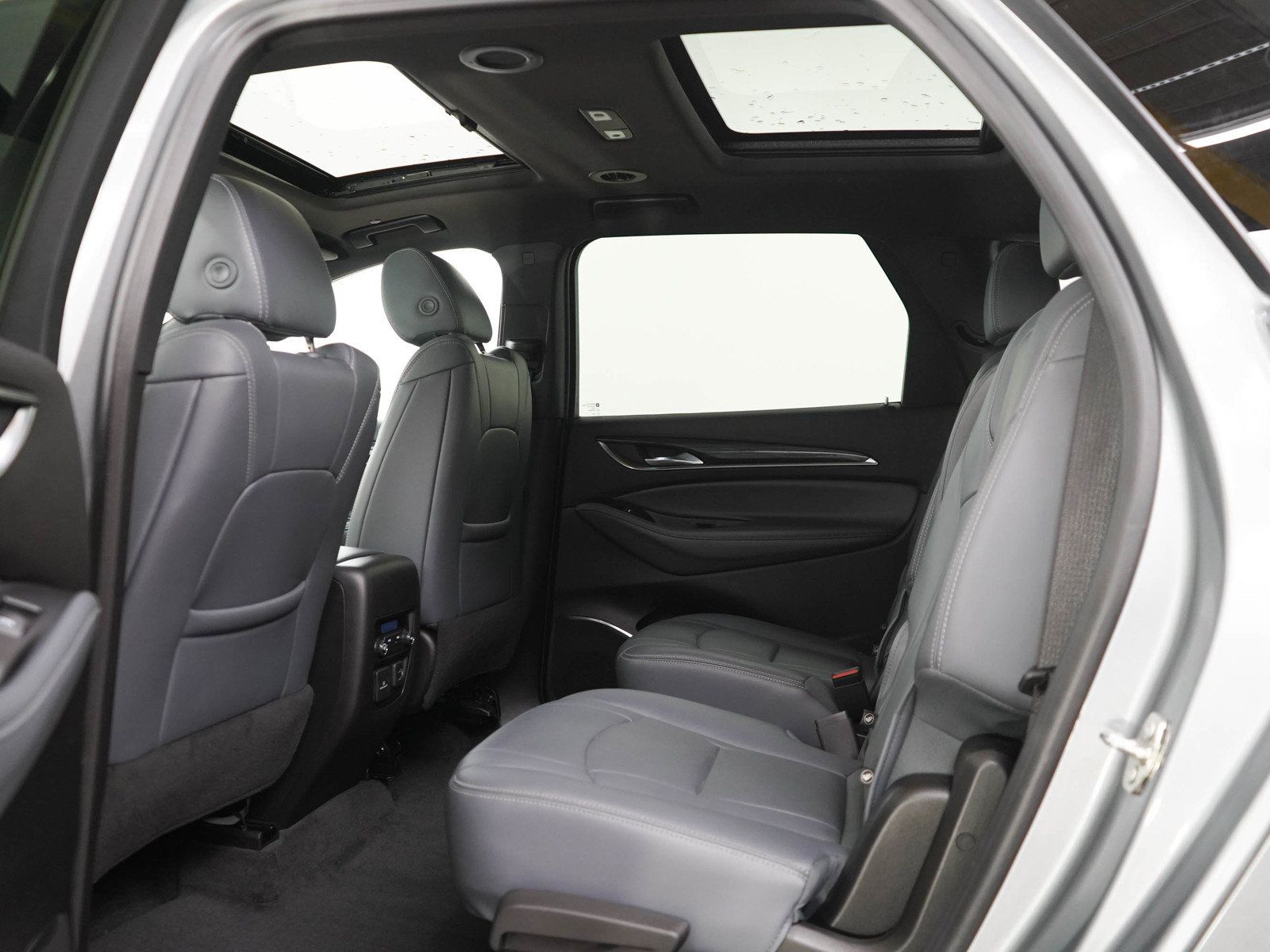 Used 2023 Buick Enclave Essence w/ Experience Buick Package AWD/4WD image 19