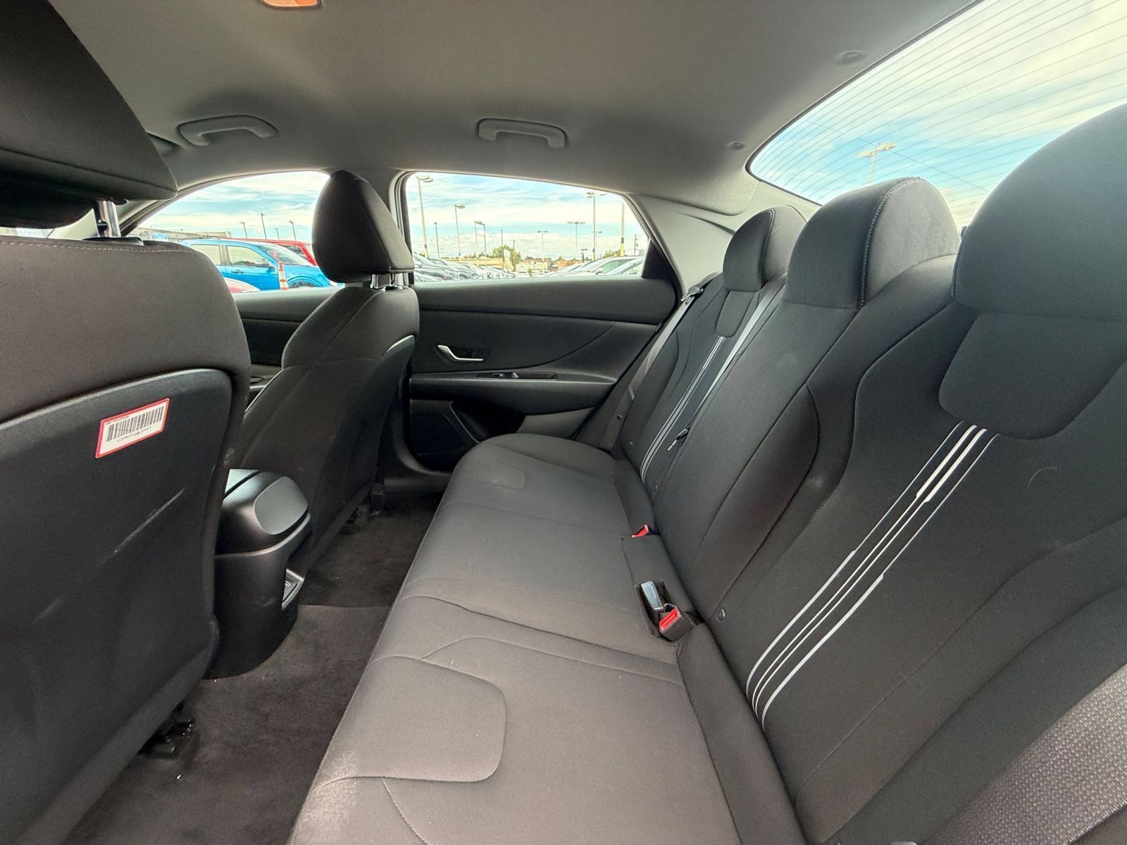 Used 2026 Hyundai Elantra Hybrid FWD image 25