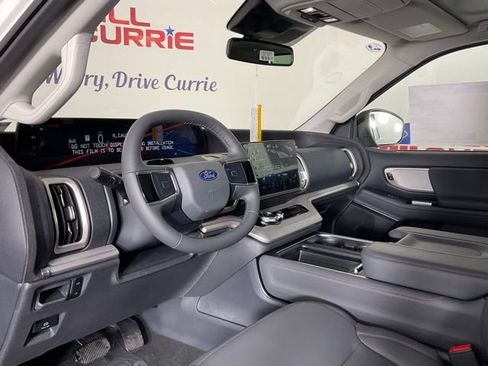 New 2025 Ford Expedition Active image 13