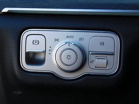 Used 2022 Mercedes-Benz GLE 350 4MATIC image 28