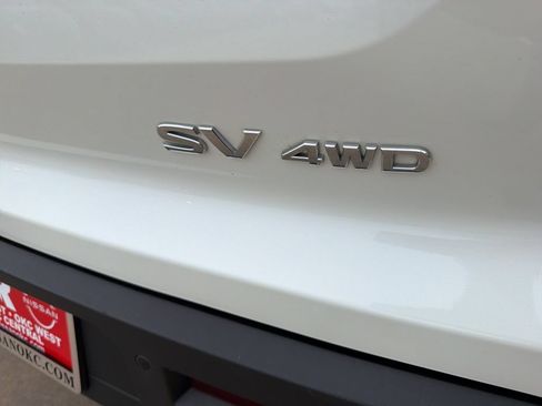 Used 2023 Nissan Pathfinder SV AWD/4WD image 10