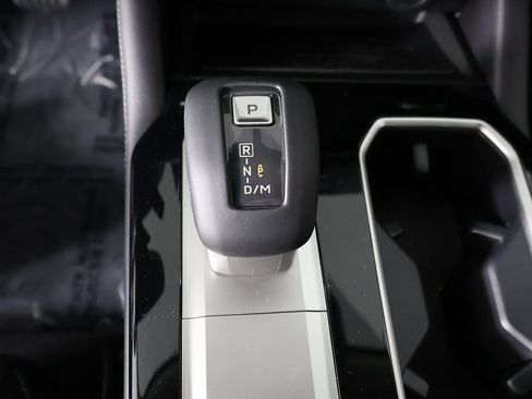 New 2025 Mitsubishi Outlander SE image 49