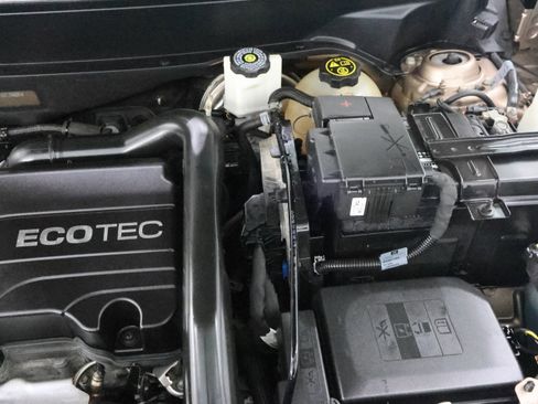 Used 2018 Chevrolet Equinox Premier image 15