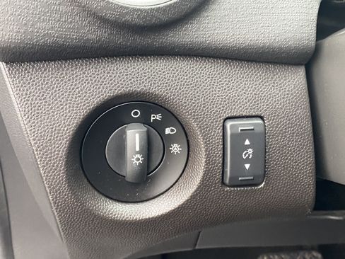 Used 2014 Ford Fiesta SE image 14