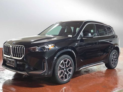 Used 2025 BMW X1 xDrive28i w/ Premium Package image 7
