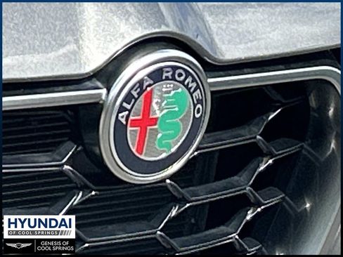Used 2024 Alfa Romeo Tonale Ti AWD/4WD image 12