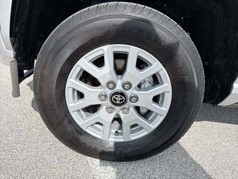 Certified 2025 Toyota Tacoma SR5 RWD image 18