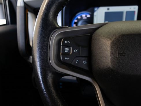 Used 2022 Ford Bronco Badlands image 28