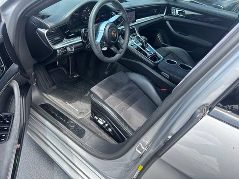 Used 2019 Porsche Panamera GTS AWD/4WD image 9