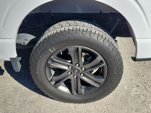 Used 2021 Ford F150 Lariat w/ Equipment Group 502A High image 5