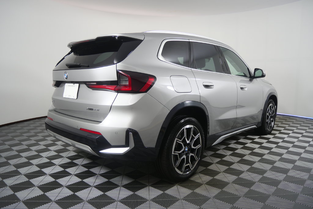 Certified 2026 BMW X1 xDrive28i AWD/4WD image 5