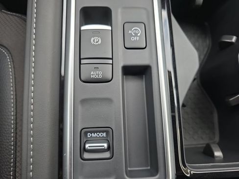 New 2026 Nissan Pathfinder SL FWD image 28