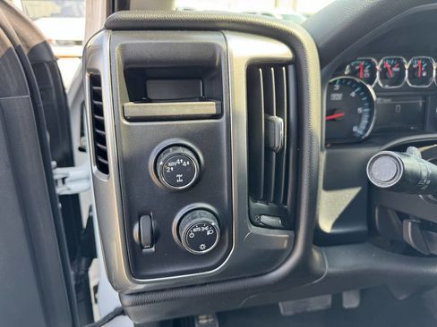 Used 2018 Chevrolet Silverado 1500 LT w/ Trailering Package image 28