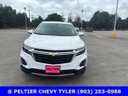 Used 2022 Chevrolet Equinox LT FWD image 2